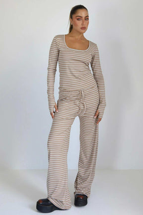 חליפת פסים אופליה