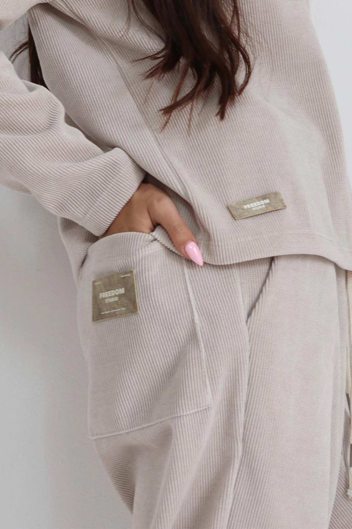 חליפת קורדרוי סטרלינג