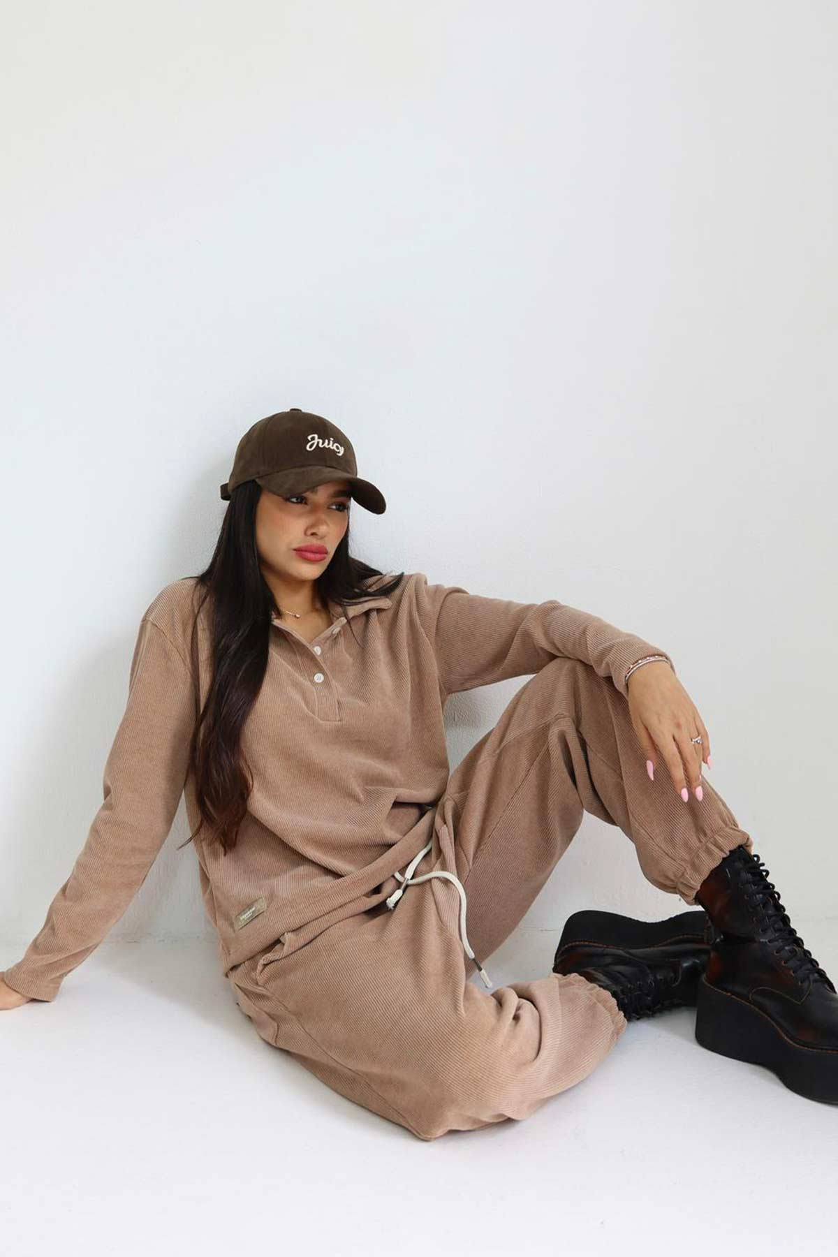 חליפת קורדרוי סטרלינג