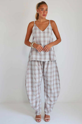 חליפת אריה