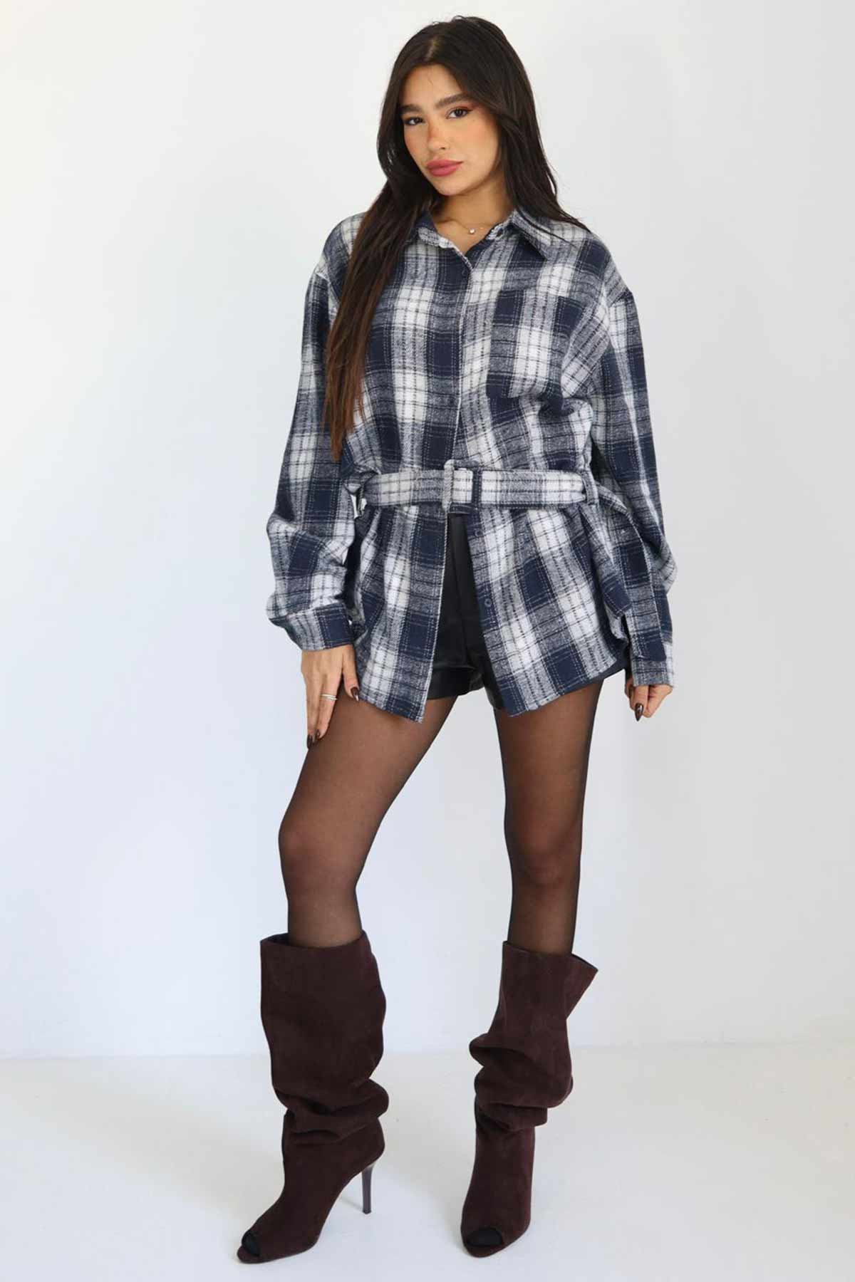 ג׳קט פלנל צ׳ריטי