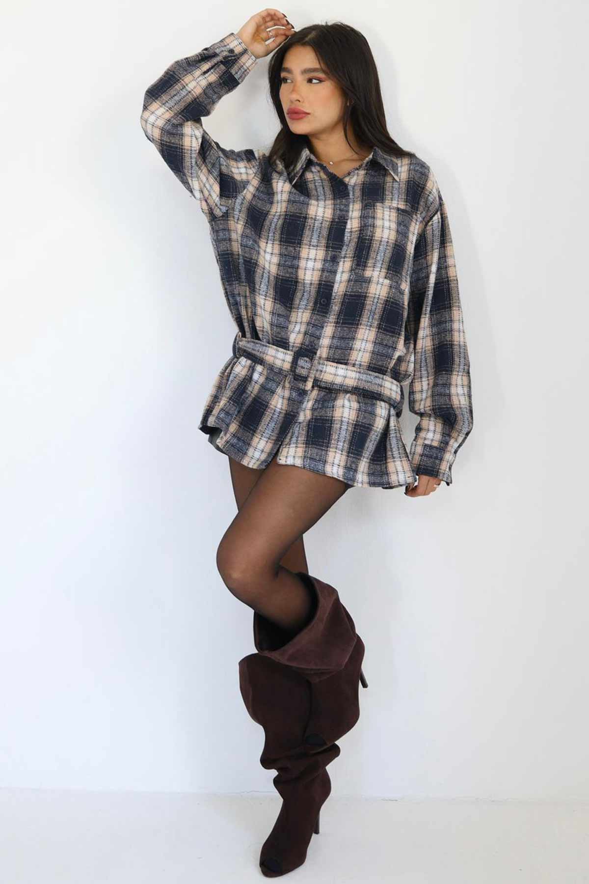 ג׳קט פלנל צ׳ריטי