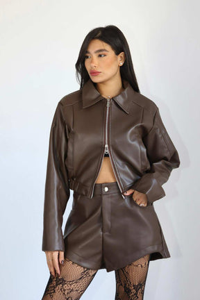 חליפת עור דניס