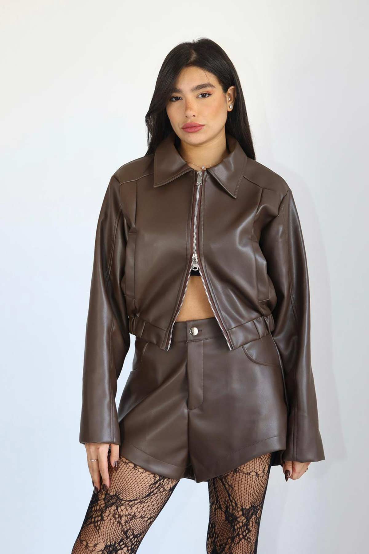 חליפת עור דניס