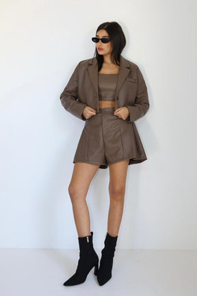 חליפת עור 3 חלקים אודרי