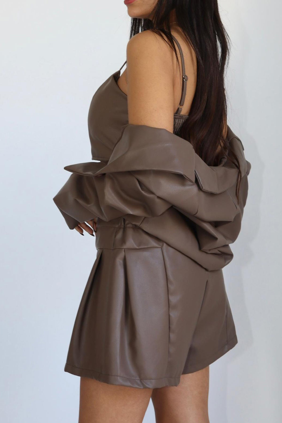 חליפת עור 3 חלקים אודרי