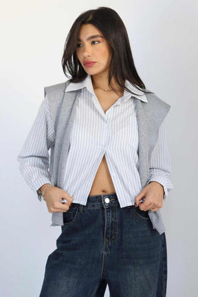 חולצה מכופתרת וצעיף אייברי