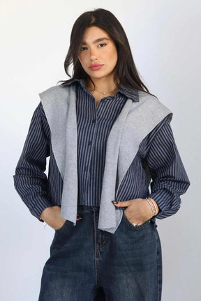 חולצה מכופתרת וצעיף אייברי