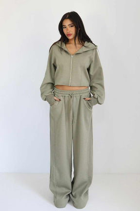 חליפת קרופ אולה