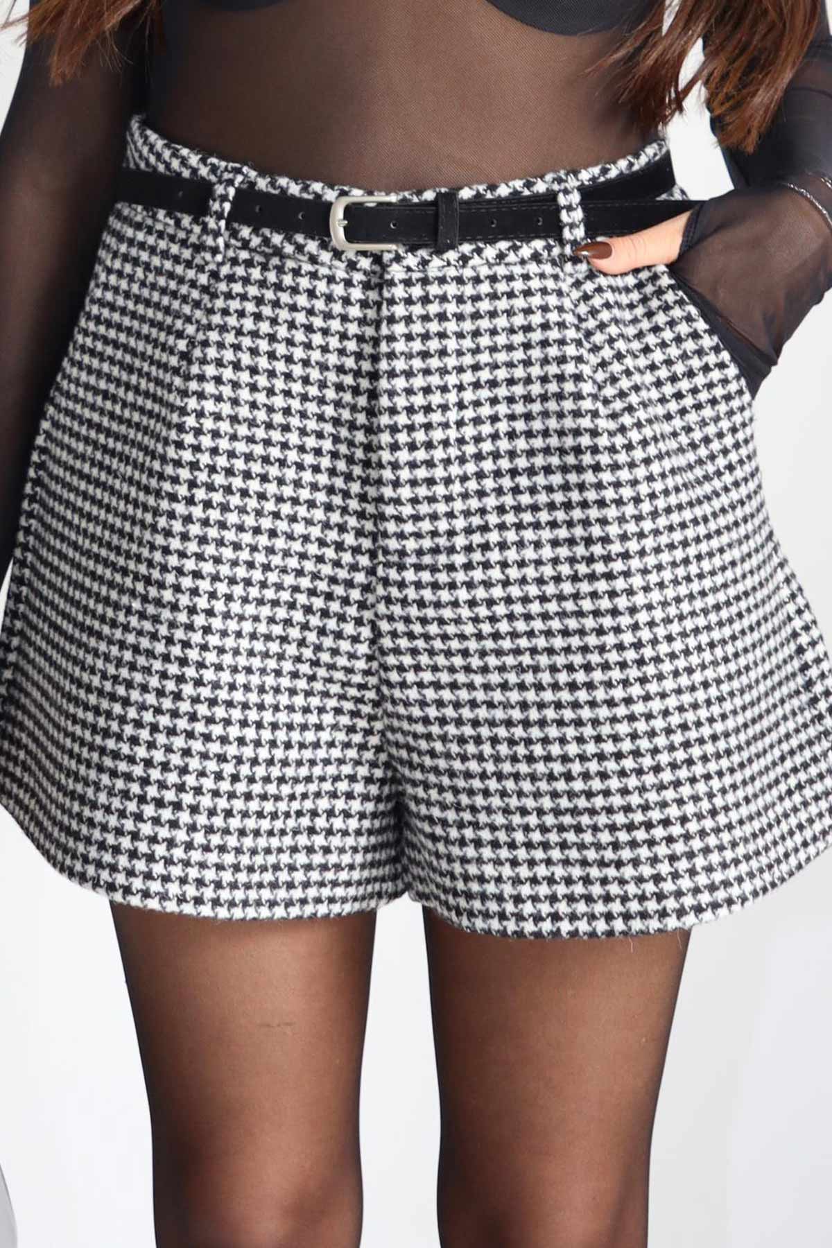 מכנסי שורט אלו