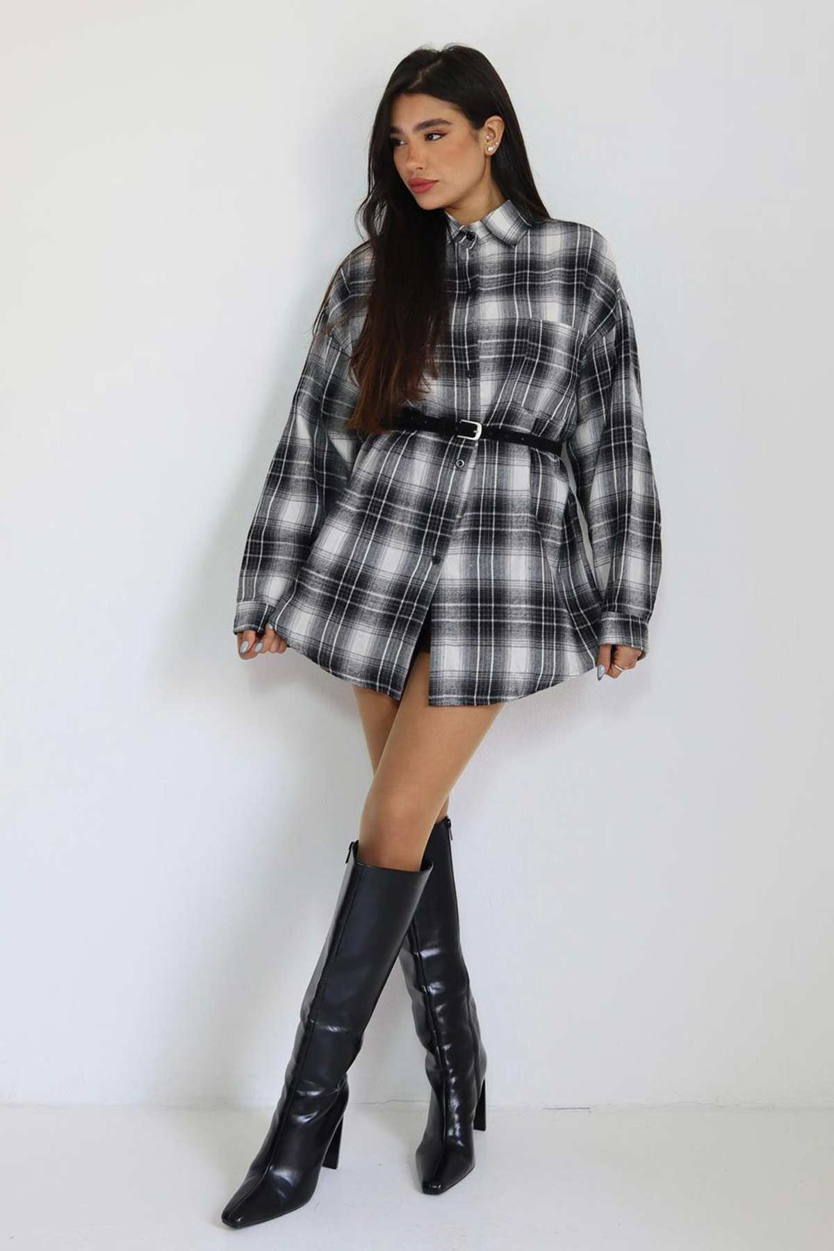 חולצת משבצות מכופתרת לארה