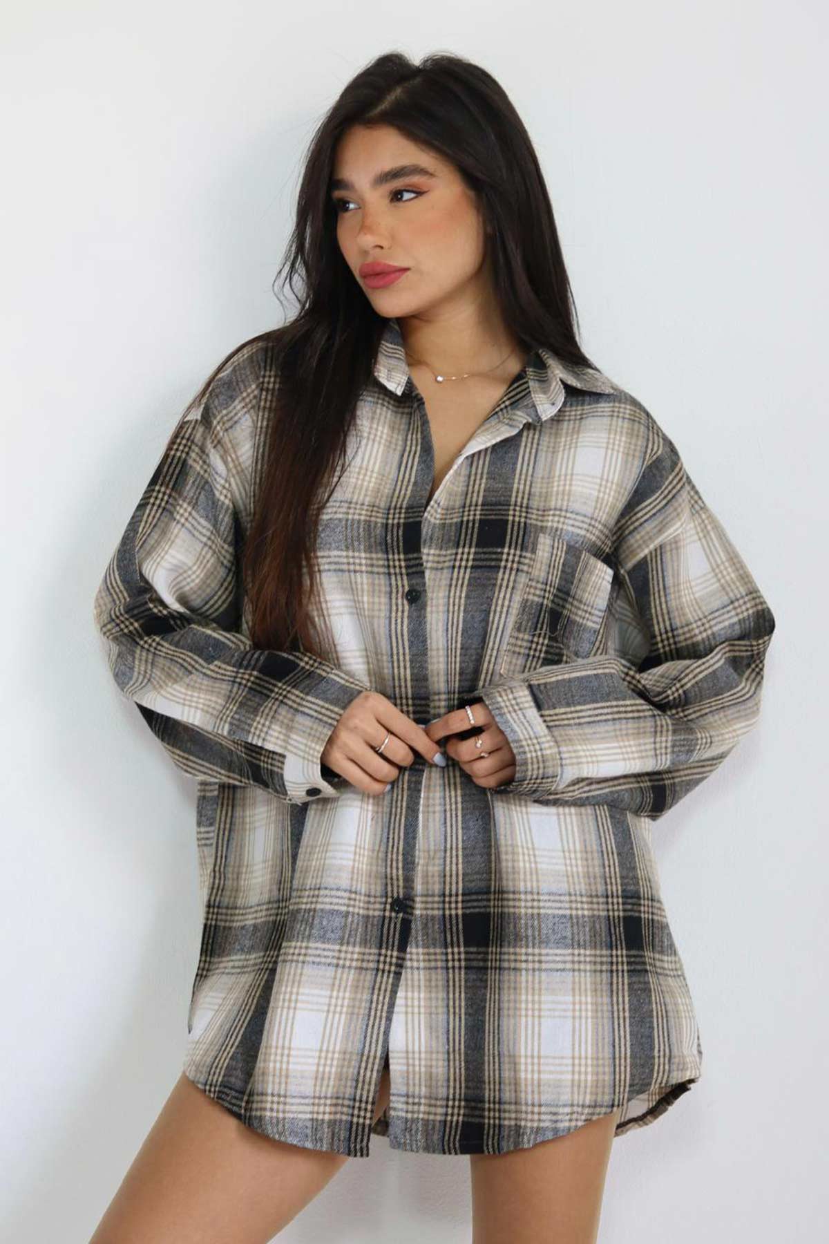 חולצת משבצות מכופתרת לארה