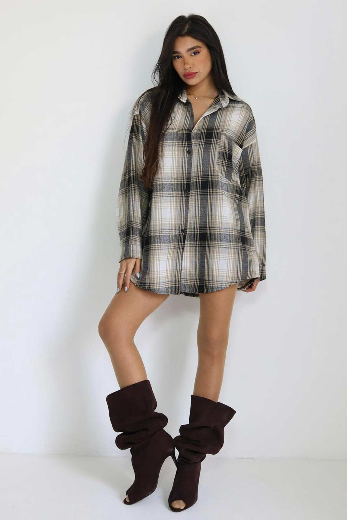 חולצת משבצות מכופתרת לארה