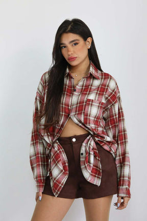 חולצת משבצות מכופתרת לארה