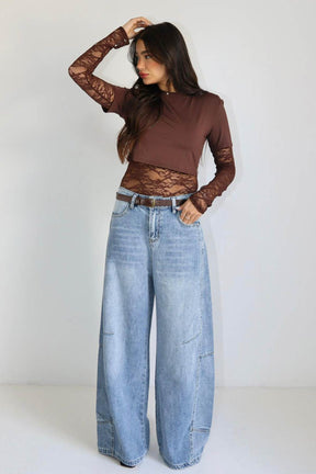 חולצת קרופ תחרה צ׳לסי