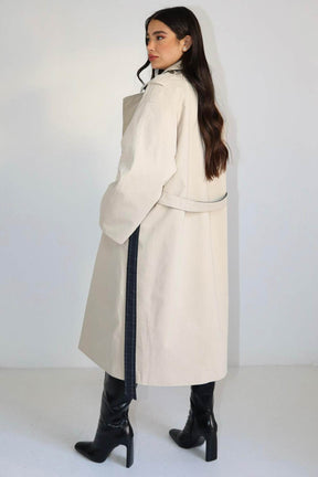 ג׳קט טרנץ׳ ג׳יל