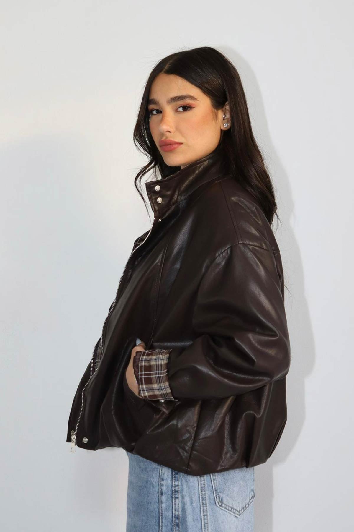 ג׳קט עור יולי