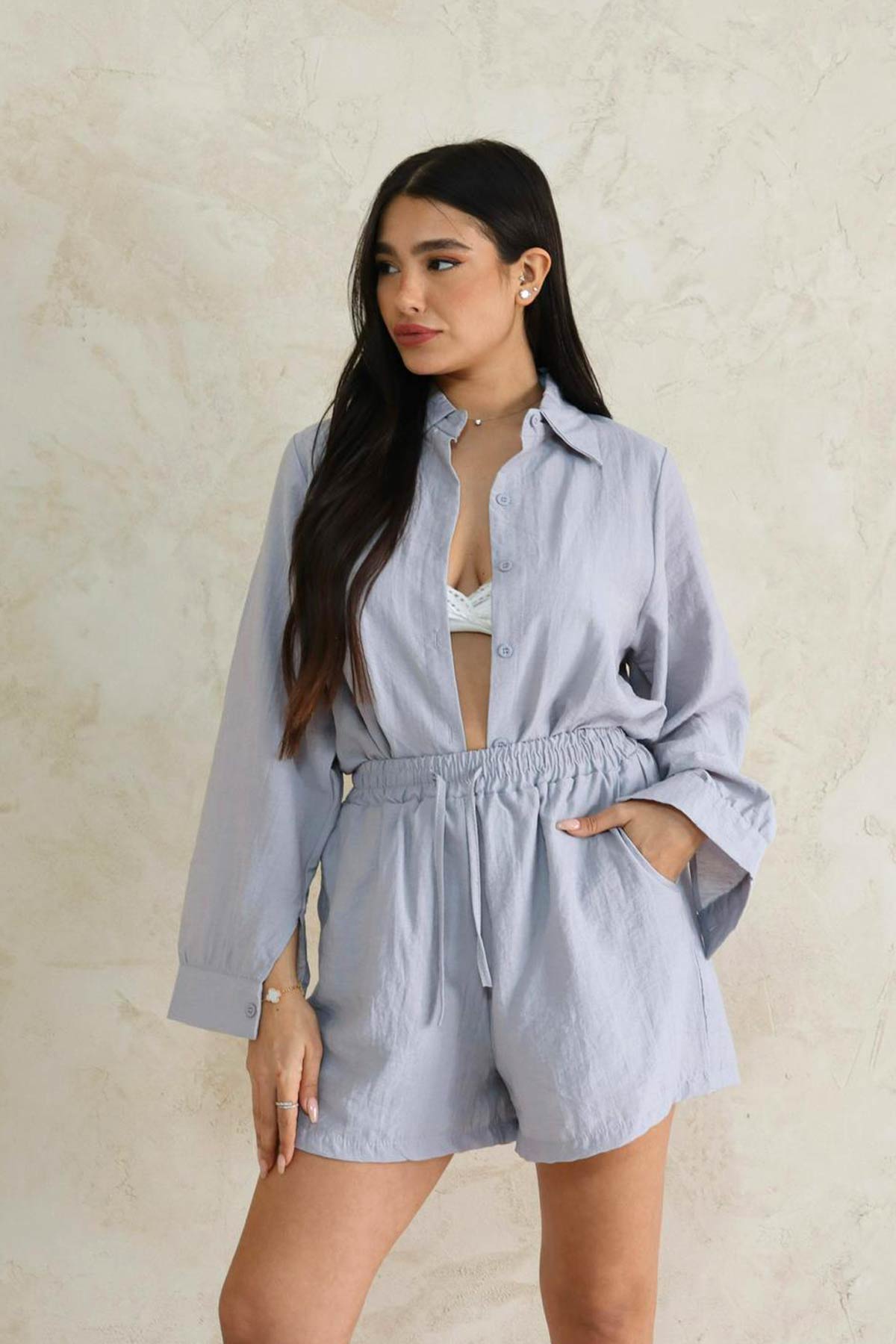 חליפת אינדי