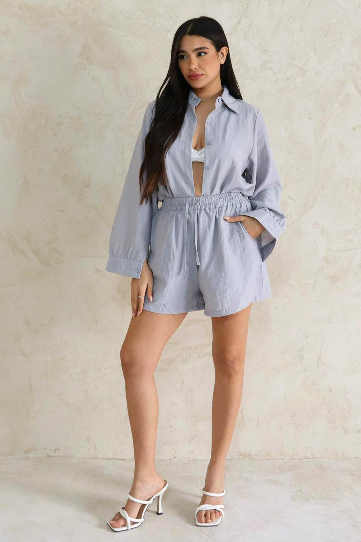 חליפת אינדי