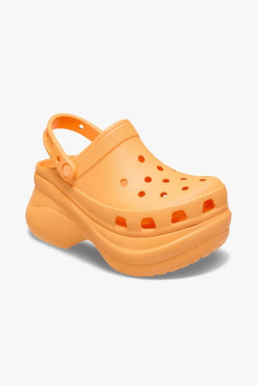 כפכפי פלטפורמה קרוקס Classic Bae Clog בצבע כתום לנשים