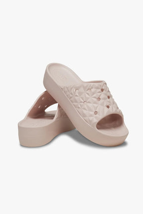 כפכפי פלטפורמה קרוקס Classic Platform Geomtrc Slide לנשים בצבע בז' קוורץ