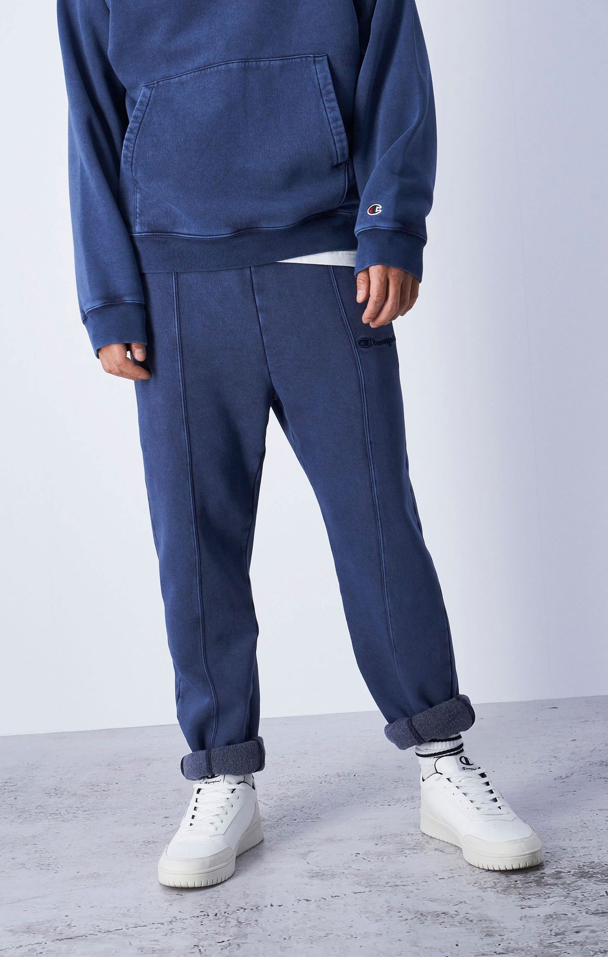 צ'מפיון מכנסי טרנינג מחויטים בצבע כחול וואש לגברים-Champion-XS-נאקו