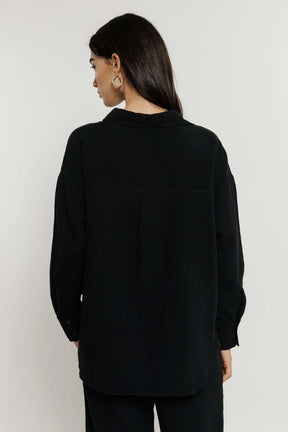 Juicy Couture חולצת טטרה מכופתרת Sigrid בצבע שחור לנשים-Juicy Couture-XS-נאקו