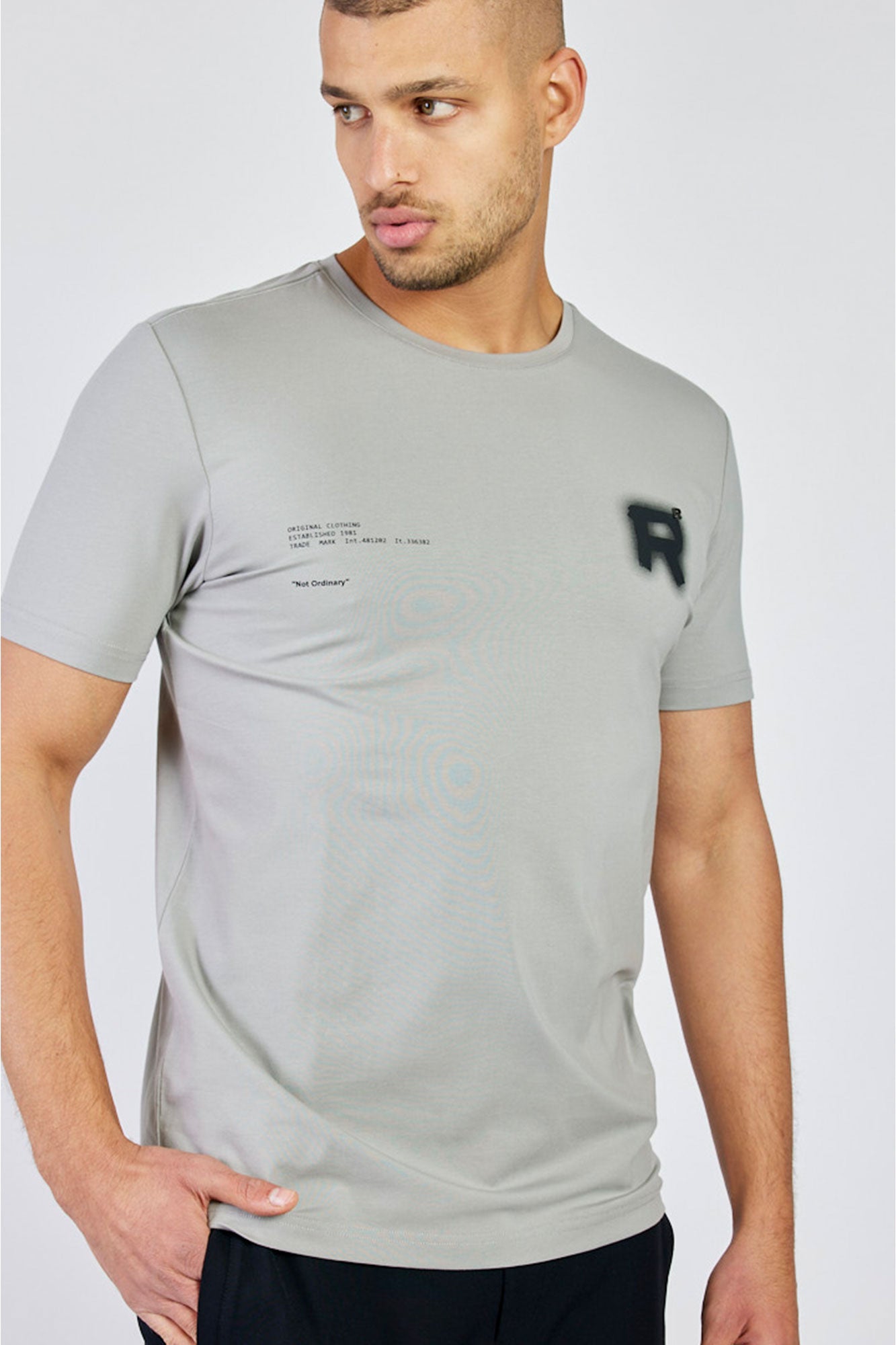 ריפליי חולצת טי שירט קצרה Fade בצבע אפור כהה לגברים-Replay-XS-נאקו