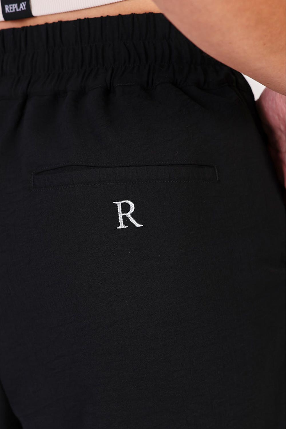 Replay מכנסיים ארוכים Current בצבע שחור לנשים-Replay-XS-נאקו