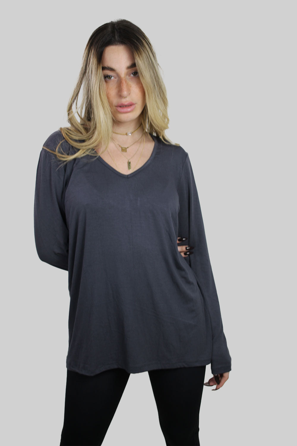 חולצת טוניקה שרוול ארוך וי בצבע אפור כהה לנשים-LilcoBasic-One Size-נאקו