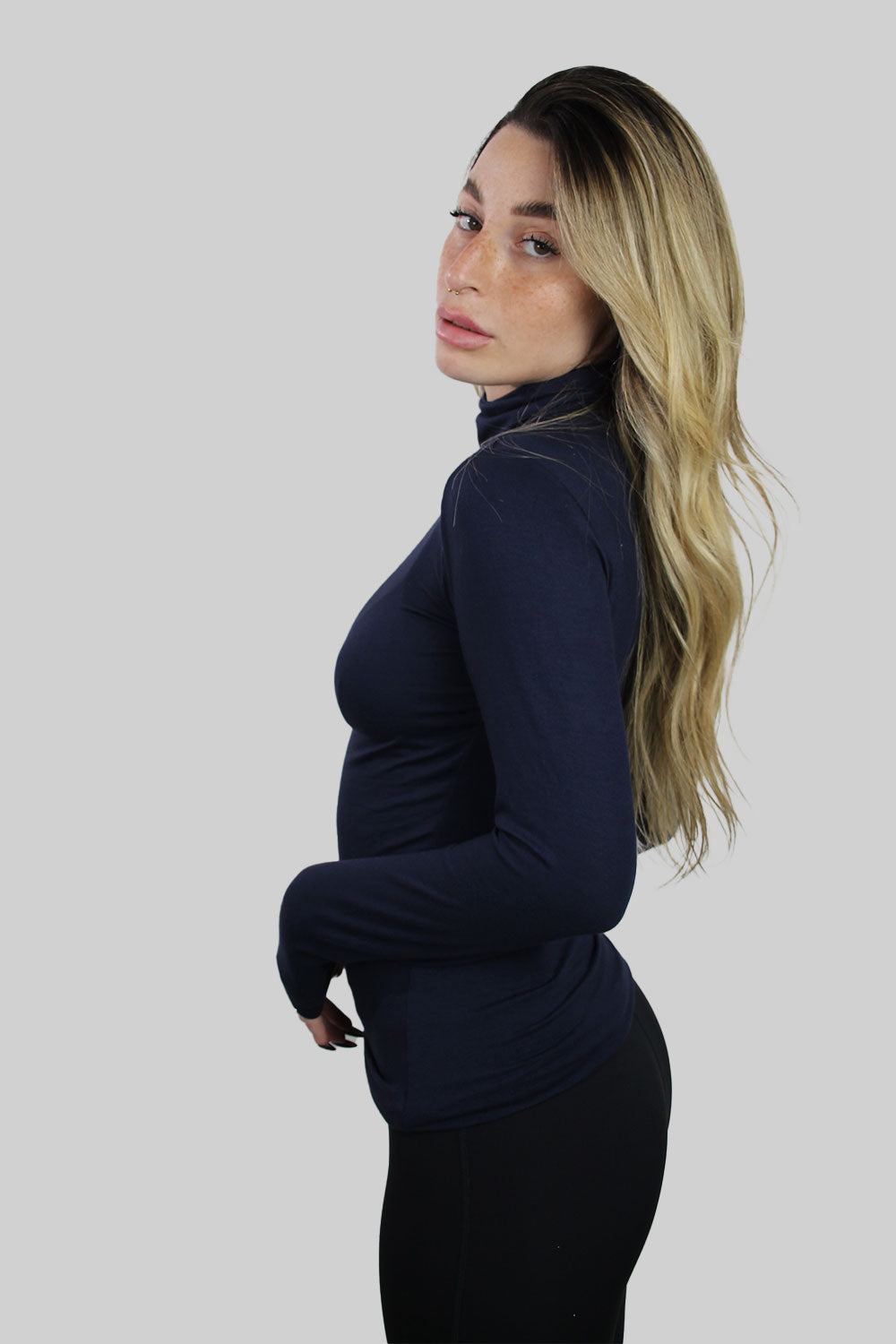 חולצת גולף שרוול ארוך בצבע נייבי לנשים-LilcoBasic-One Size-נאקו