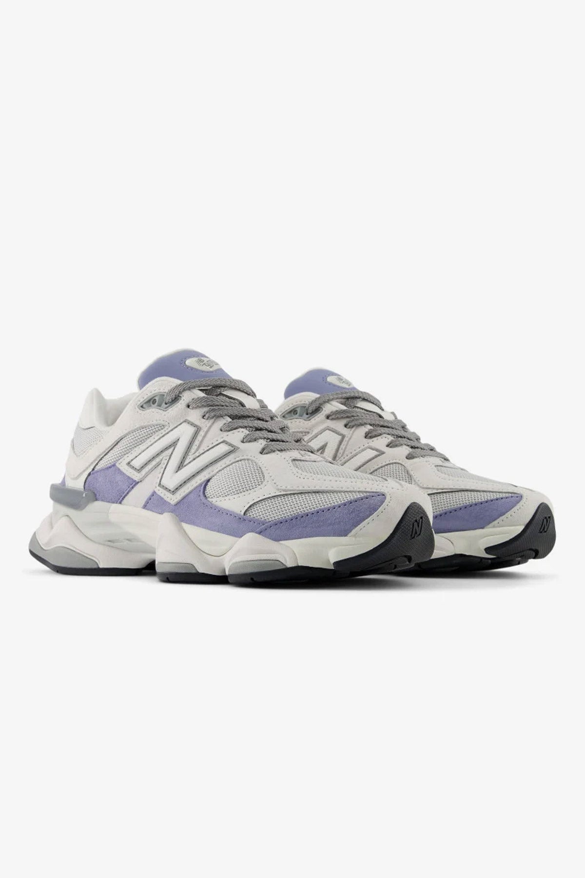 New Balance נעלי סניקרס 9060 בצבע אפור-סגול לגברים