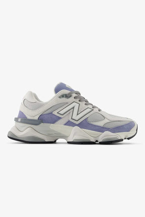 New Balance נעלי סניקרס 9060 בצבע אפור-סגול לגברים