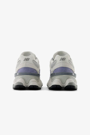 New Balance נעלי סניקרס 9060 בצבע אפור-סגול לגברים