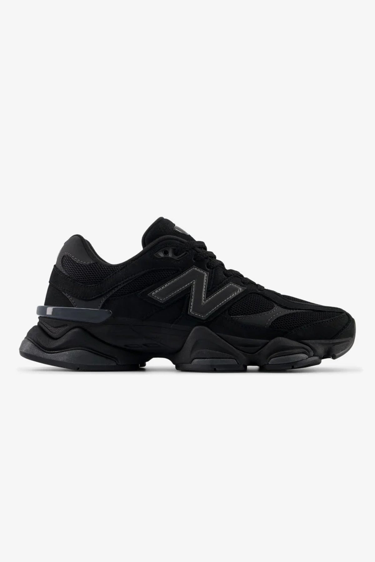 New Balance נעלי סניקרס 9060 בצבע שחור-שחור לגברים