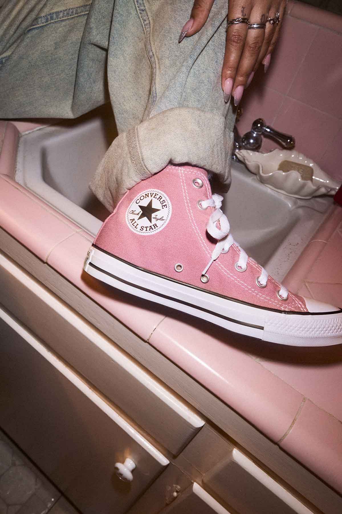 Converse Allstar נעלי סניקרס אולסטאר גבוהות בצבע Cliffside Rose לנשים