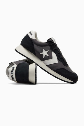 Converse All star סניקרס אולסטאר נמוכות Omega Trainer בצבע שחור לגברים