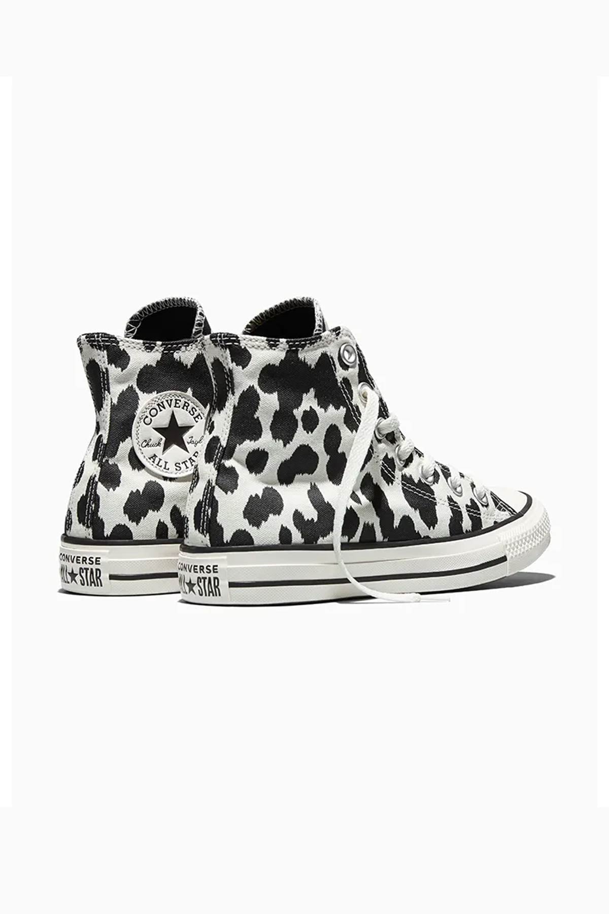 Converse Allstar נעלי סניקרס אולסטאר גבוהות בצבע שחור-לבן לנשים