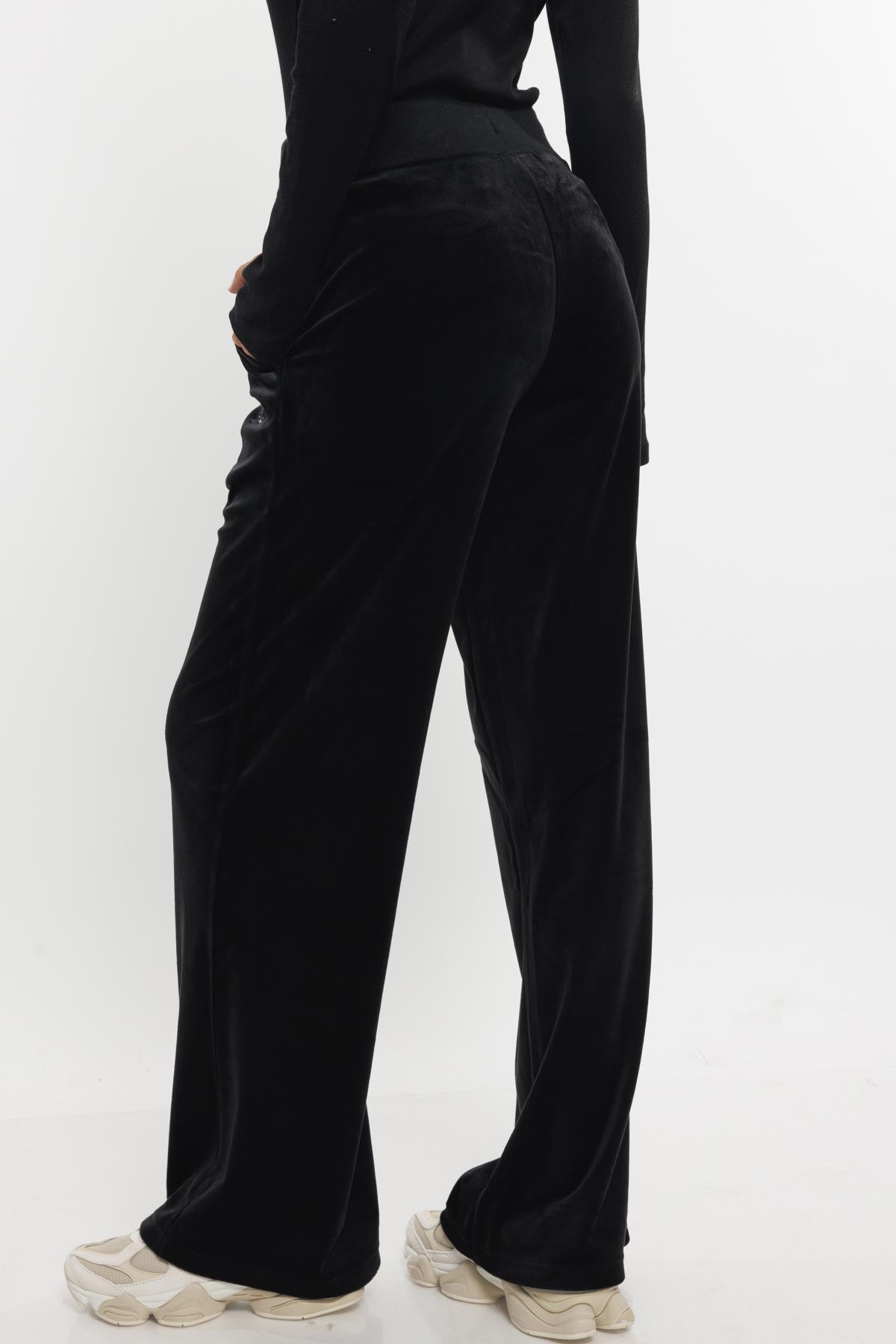 Juicy Couture מכנסי קטיפה ישרים Shiny Sweatpants לנשים