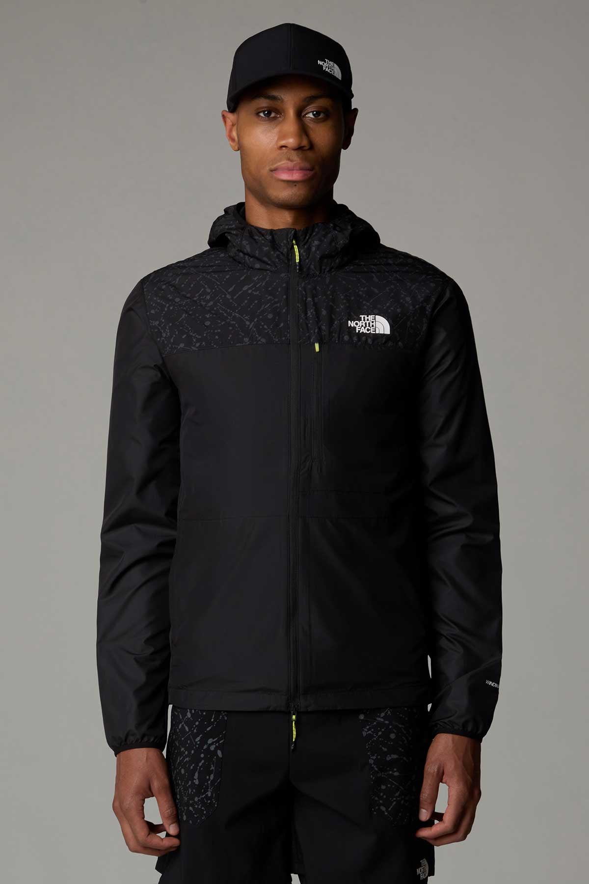 The north face ג׳קט מחזיר אור Higher Run Wind Jacket לגברים