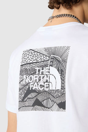דה נורת' פייס חולצת טישירט Celebration בצבע לבן לגברים-The North Face-XS-נאקו