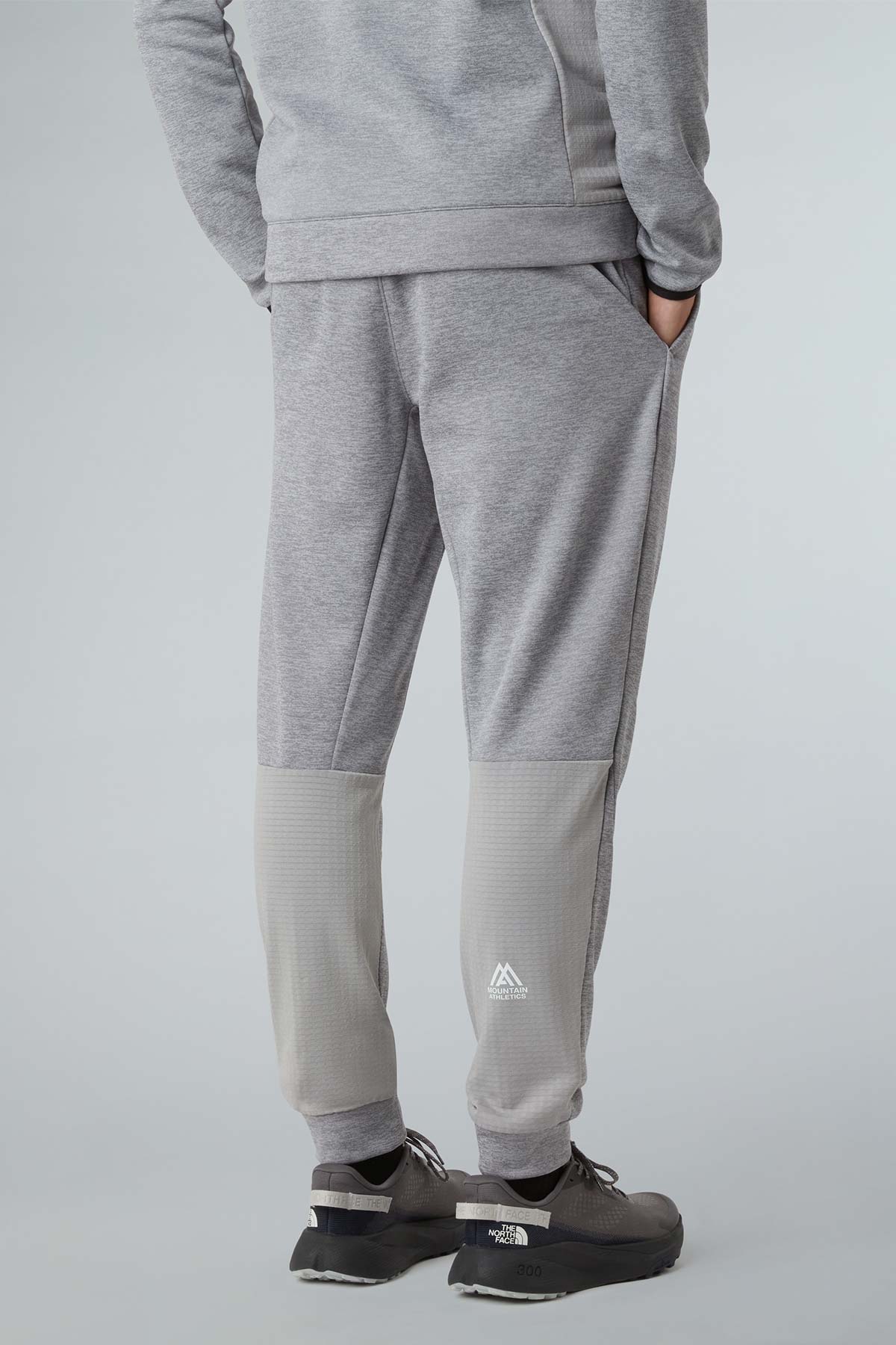 מכנסיים ארוכים North Face MA Fleece Pants לגברים