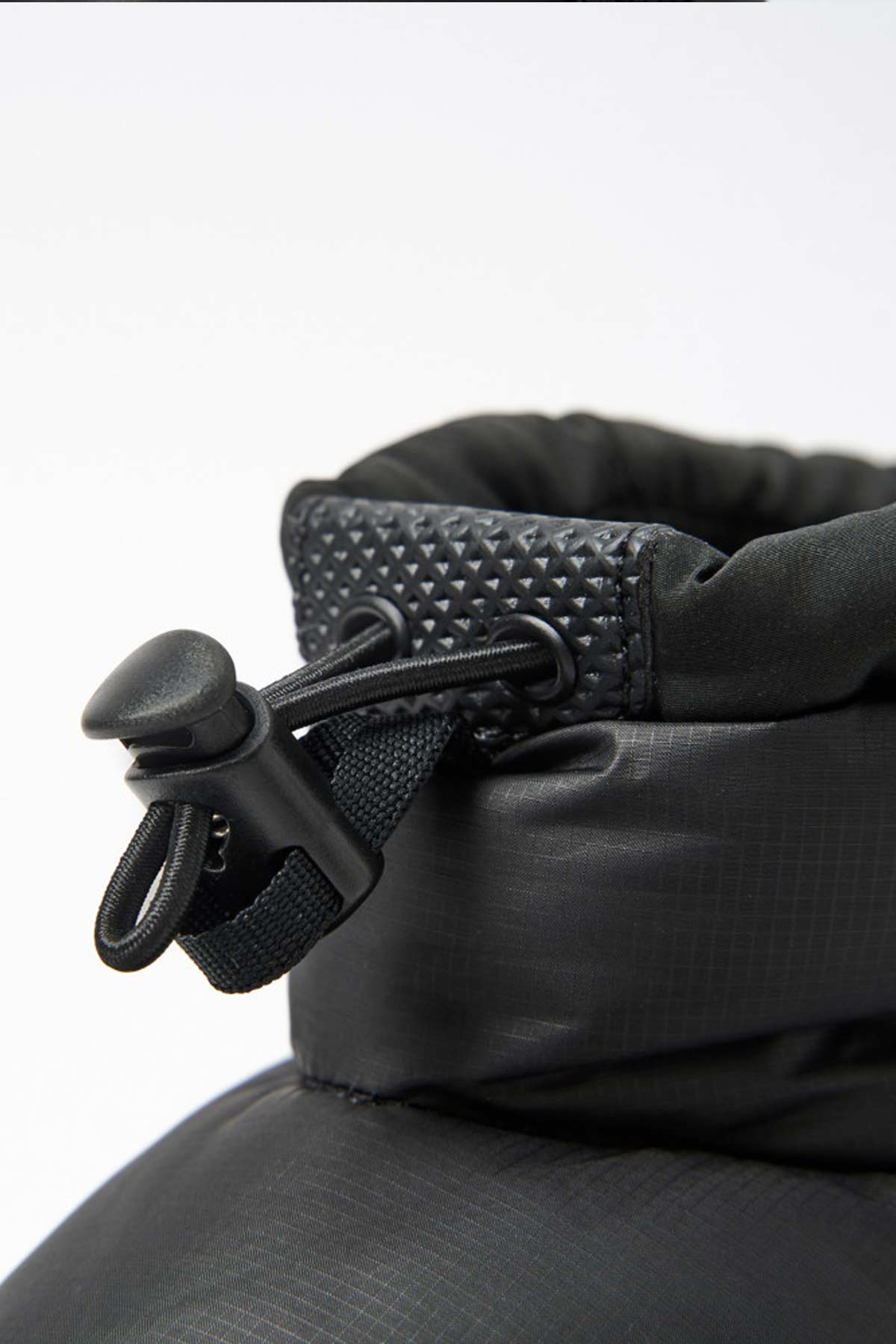 מגפוני North Face Nuptse Traction Chukka