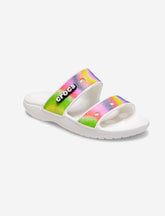 Classic Crocs Spray Dye Sandal - כפכפים לנשים קרוקס בהדפס ספריי צבע מיוחד בצבע לבן/מולטי-Crocs-37-38-נאקו