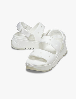Crocs Classic Hiker Xscape Sandal - נעלי פלטפורמה קרוקס לנשים בצבע לבן-Crocs-36-37-נאקו