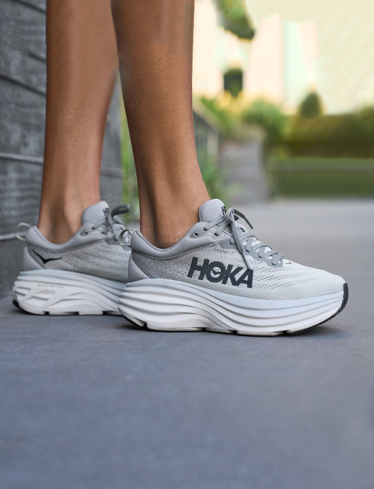 HOKA Bondi 8 Wide - נעלי ספורט גברים הוקה בונדי 8 רחבות בצבע אפור-Hoka-40.5-נאקו